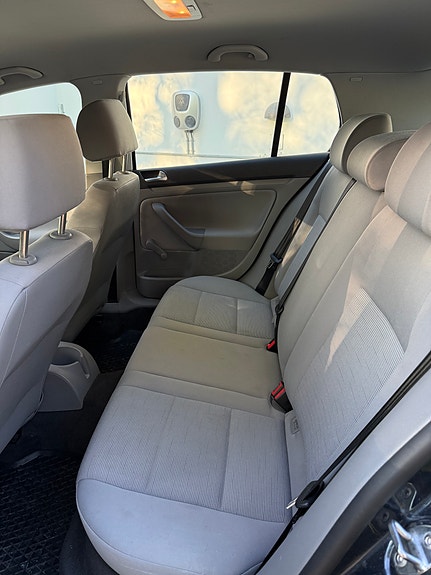 Volkswagen Golf V 6 of 10