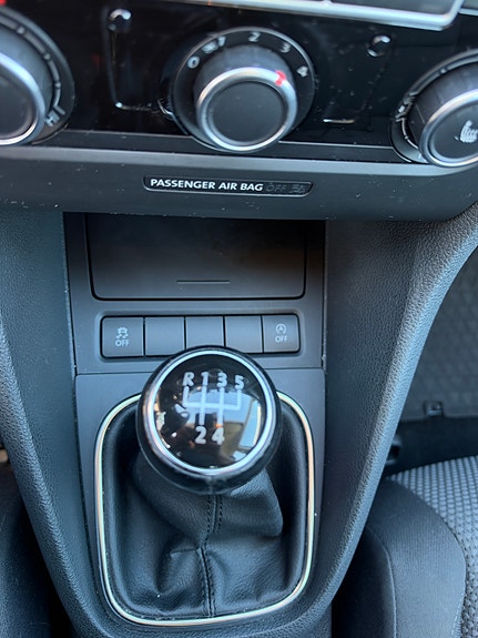 Volkswagen Golf VI 9 of 13