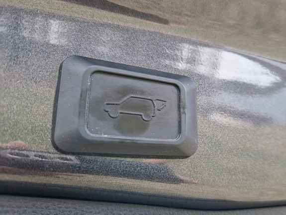 Toyota RAV4 11 of 12