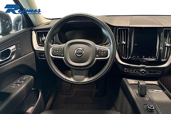 Volvo XC60 13 of 26