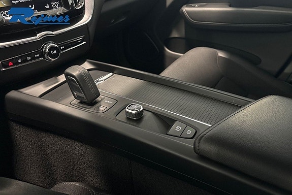 Volvo XC60 12 of 26