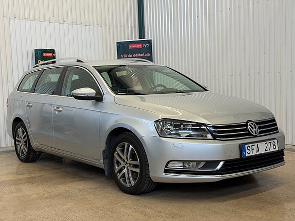 Volkswagen Passat 2 of 17