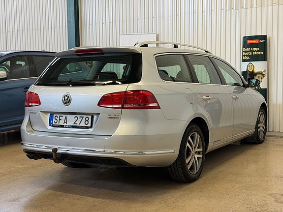 Volkswagen Passat 7 of 17