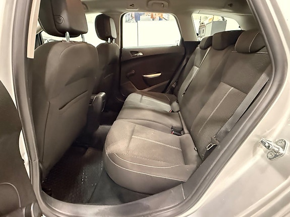 Opel Astra 9 of 15