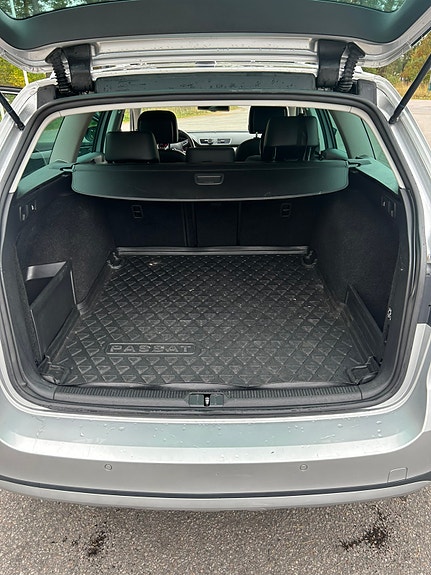 Volkswagen Passat Alltrack 10 of 19