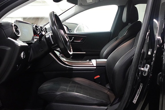 Mercedes-Benz C300 4 of 26