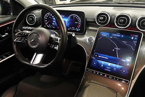 Mercedes-Benz C300 8 of 26
