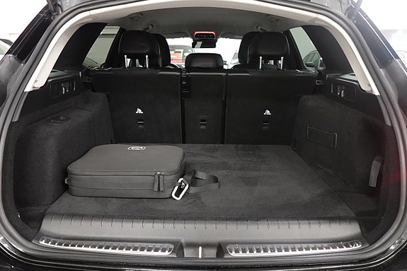 Mercedes-Benz C300 21 of 26