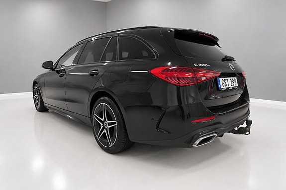 Mercedes-Benz C300 24 of 26