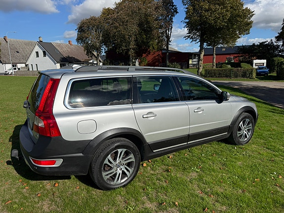 Volvo XC70 4 of 18