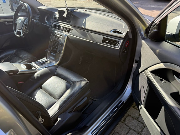 Volvo XC70 10 of 18