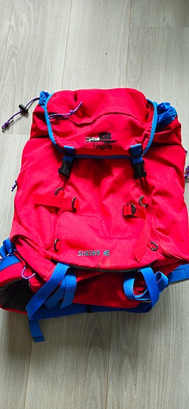 Product image 1 of 2