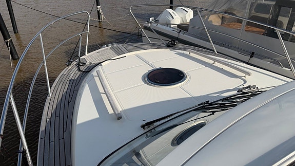 Marex 310 Sport Cruiser / Volvo Penta D6-440 -23 101 tim 4 of 13