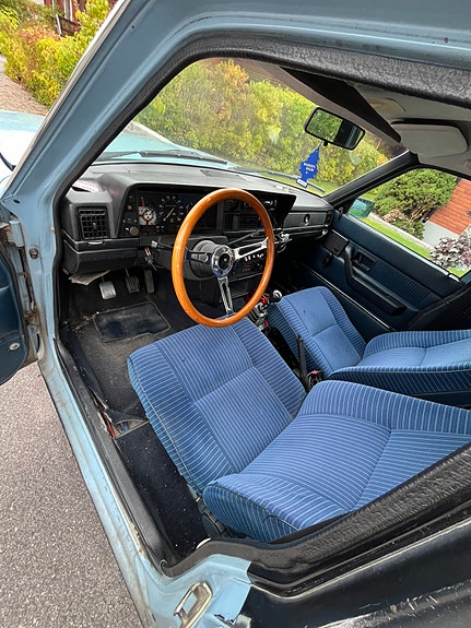 Volvo 240 4 of 6