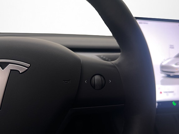 Tesla Model 3 15 of 30