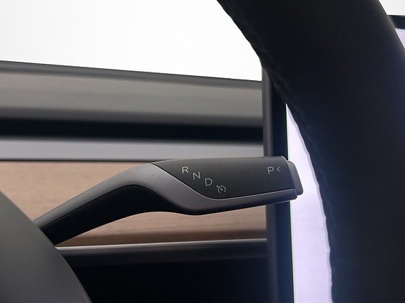Tesla Model 3 16 of 30