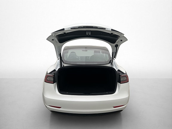 Tesla Model 3 28 of 30