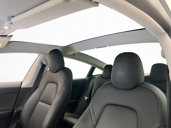 Tesla Model 3 12 of 30