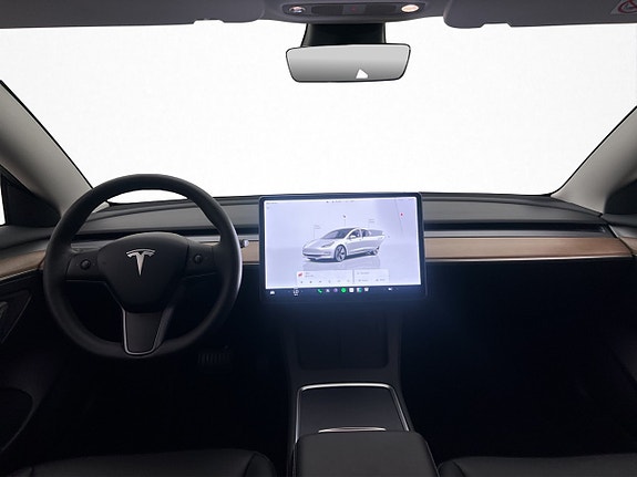 Tesla Model 3 17 of 30