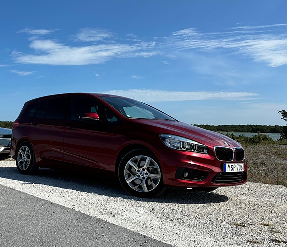 BMW 220d 2 of 5