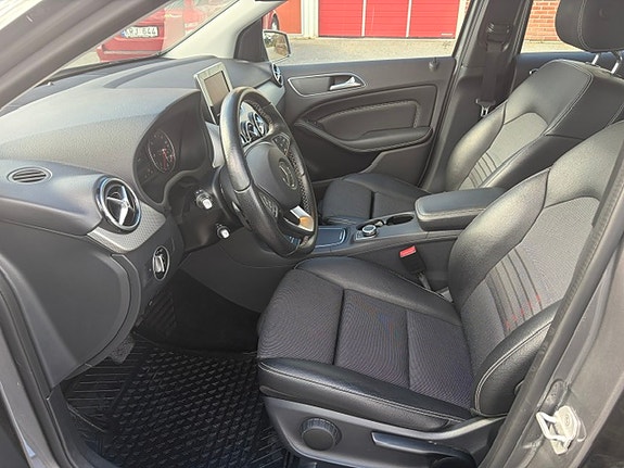 Mercedes-Benz B200 d 4 of 7
