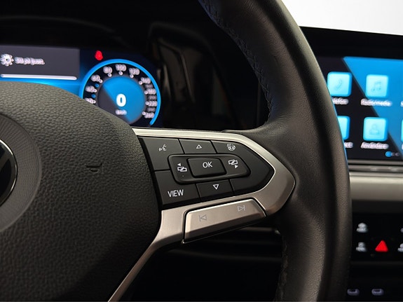 Volkswagen Golf Alltrack 15 of 30