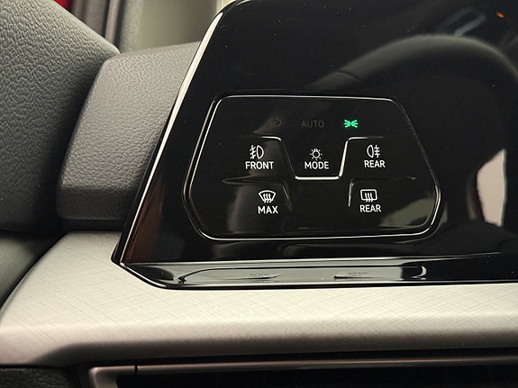 Volkswagen Golf Alltrack 12 of 30