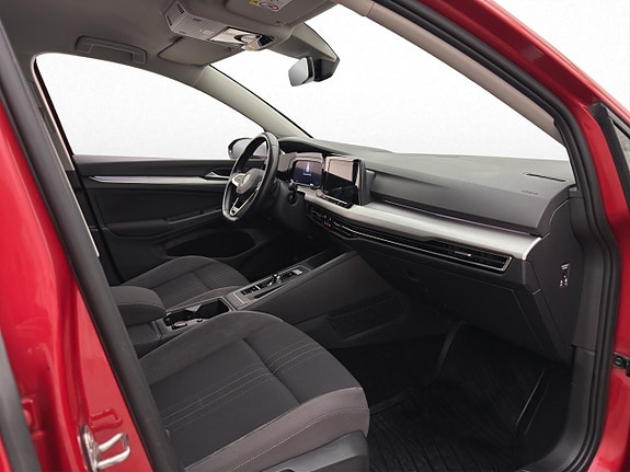 Volkswagen Golf Alltrack 22 of 30