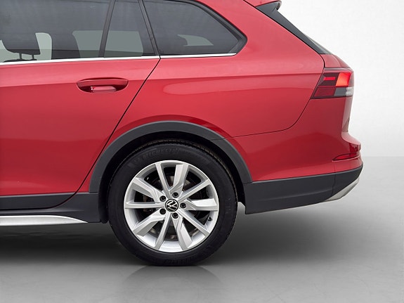 Volkswagen Golf Alltrack 29 of 30