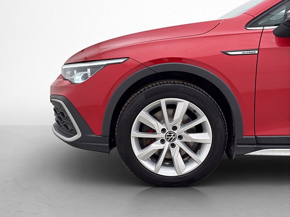 Volkswagen Golf Alltrack 28 of 30