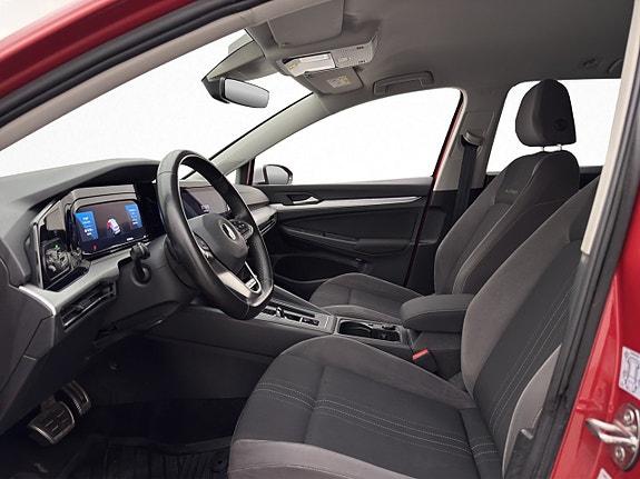 Volkswagen Golf Alltrack 10 of 30