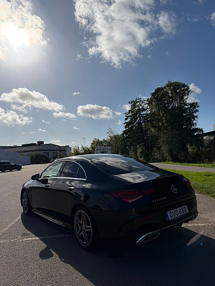Mercedes-Benz CLA200 3 of 6