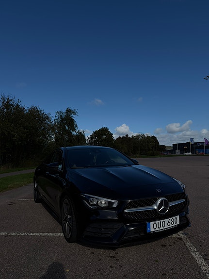 Mercedes-Benz CLA200 2 of 6
