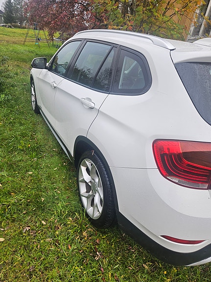 BMW X1 2 of 5