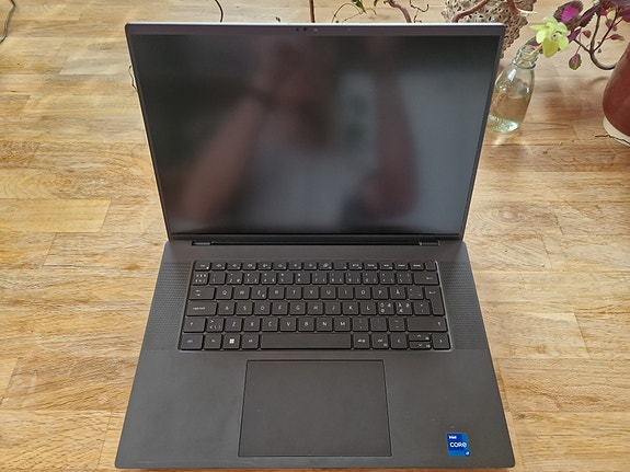 Product image 1 of 8