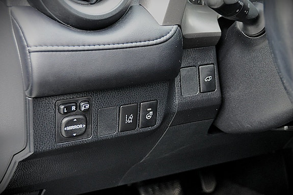 Toyota RAV4 10 of 14
