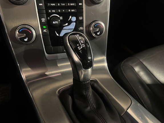 Volvo V60 11 of 18