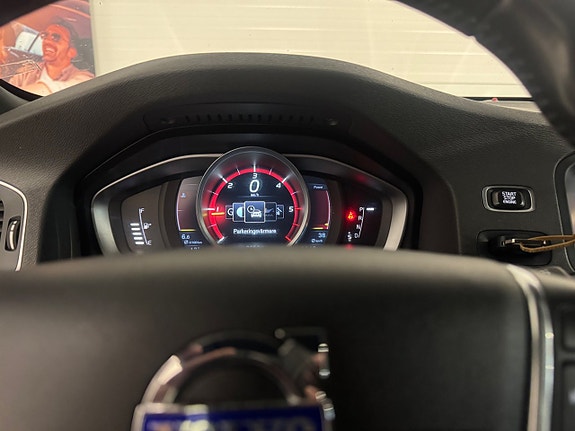Volvo V60 10 of 18