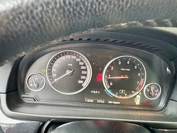 BMW 528i 13 of 17