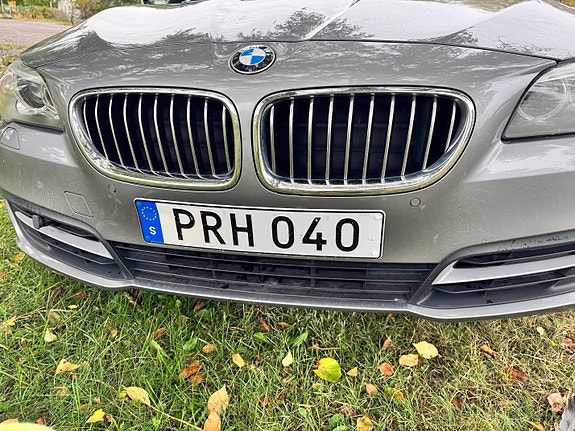 BMW 528i 15 of 17