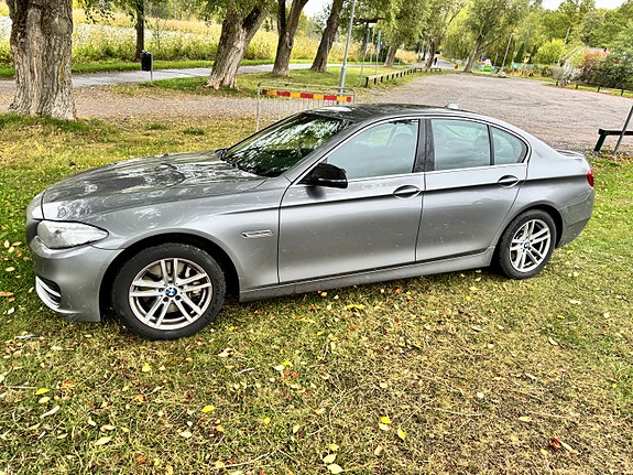 BMW 528i 4 of 17