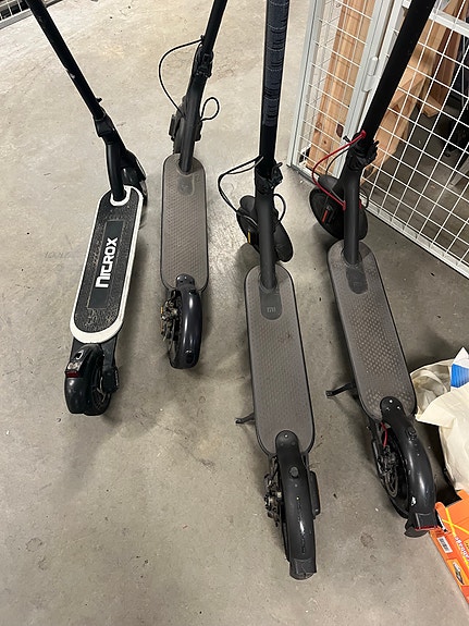 Product image 1 of 4