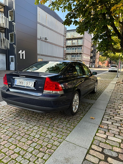 Volvo S60 4 of 6