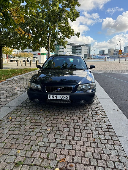 Volvo S60 5 of 6