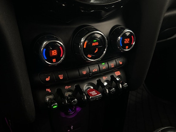 MINI Cooper 20 of 27