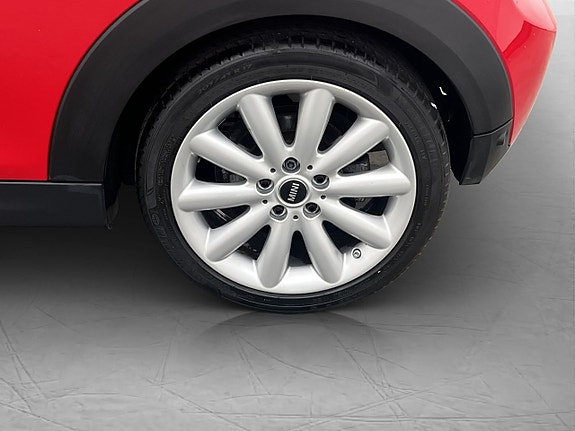 MINI Cooper 26 of 27