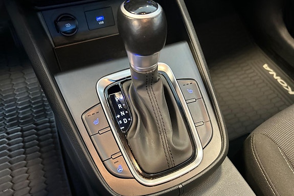 Hyundai Kona 21 of 30