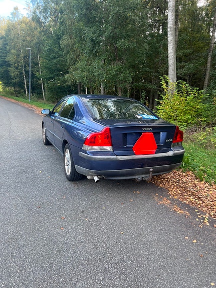 Volvo S60 2 of 8