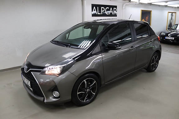 Toyota Yaris 2 of 21