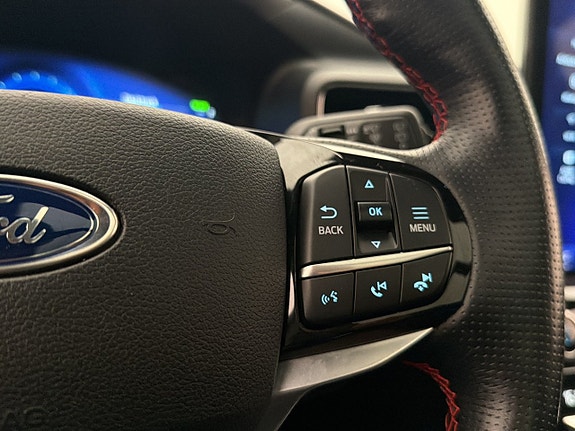 Ford Explorer 26 of 30